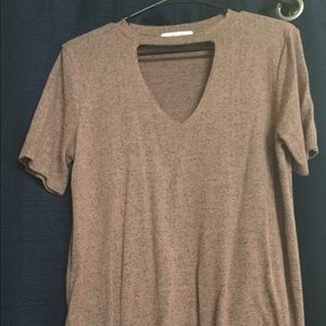 Cute vneck top